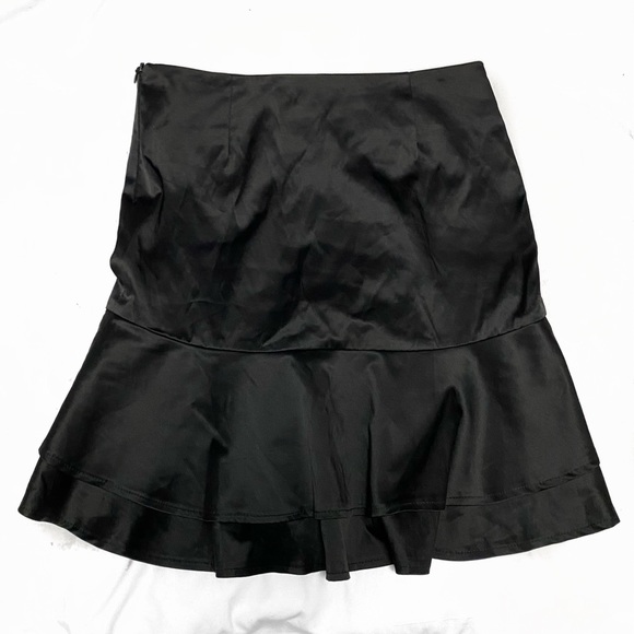 🖤 satin ruffle skirt - Picture 4 of 6